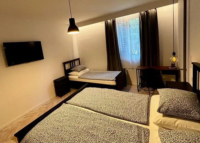 Right Place****cozy And Completely New *
